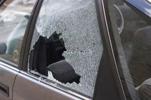 Keep Your Vehicle Safe and Secure with Our Quality Auto Glass Repair in Notrth hills